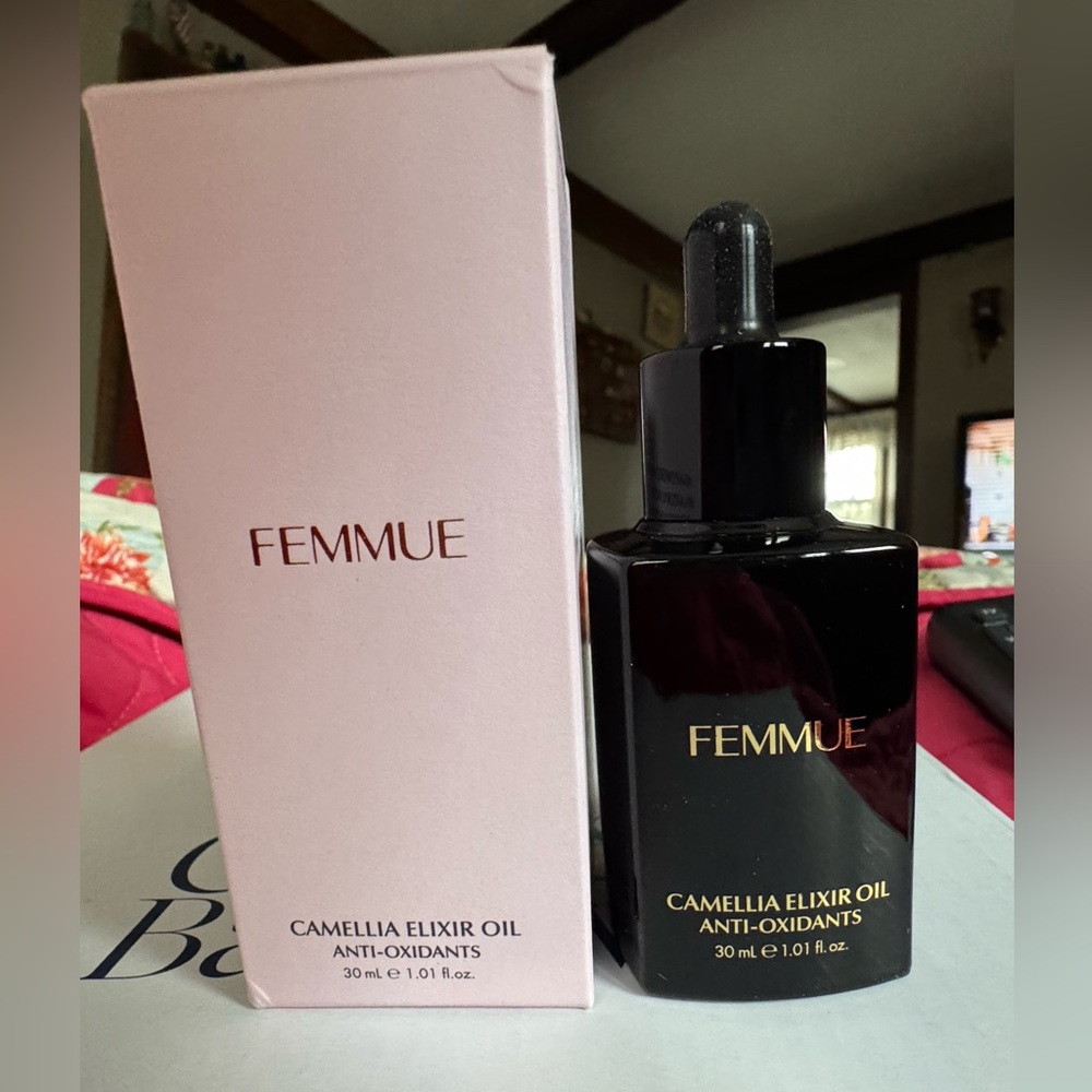 🆕 Femmue Camellia Elixer Oil Anti-Oxidants